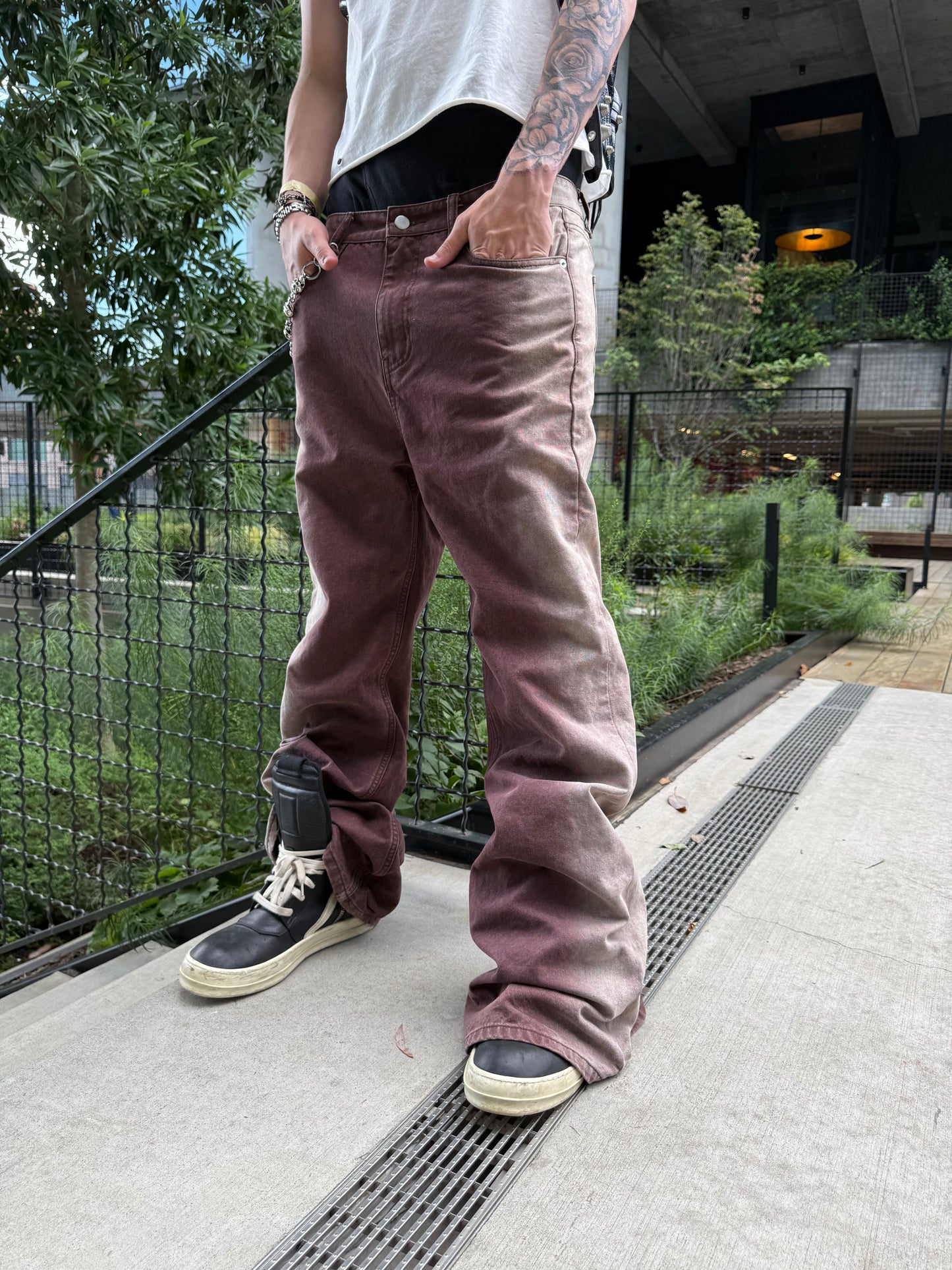 CLARET JEANS